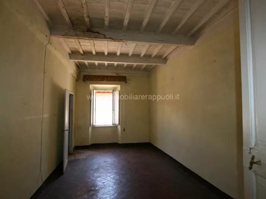 Immagine 13 di Villa in vendita  a Montalcino