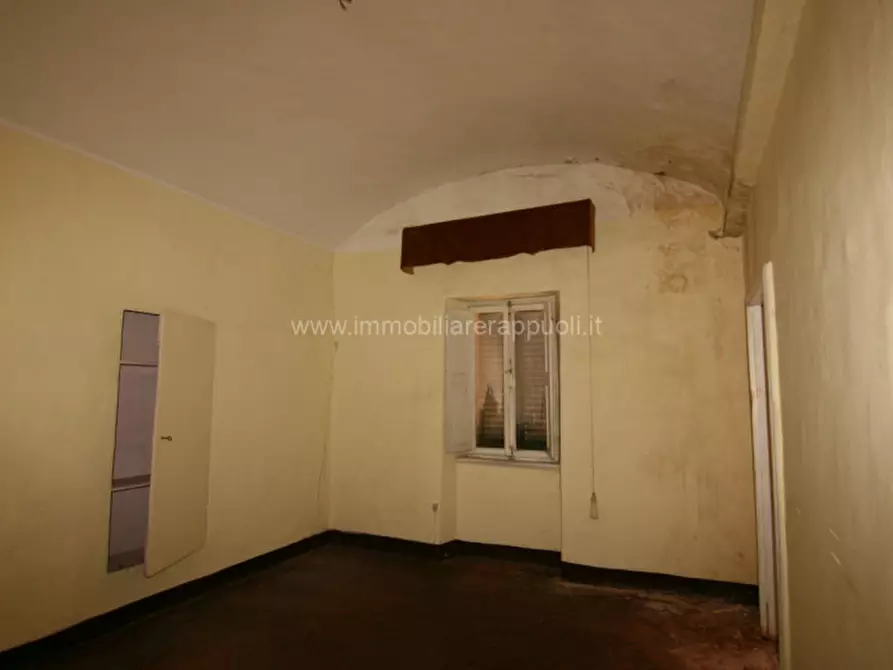 Immagine 14 di Villa in vendita  a Montalcino