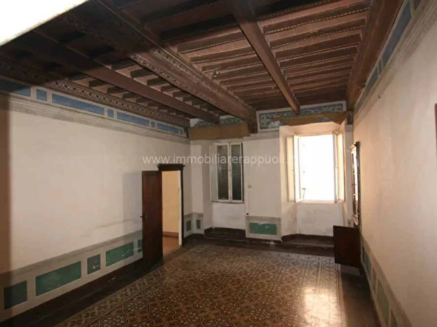 Immagine 15 di Villa in vendita  a Montalcino