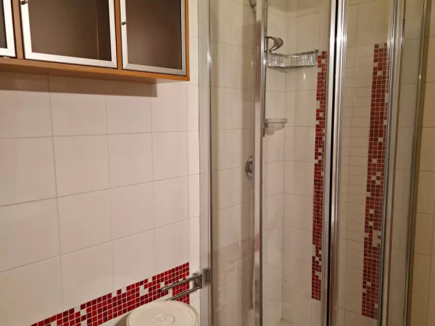 Immagine 3 di Appartamento in vendita  a Sinalunga