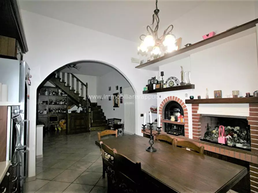 Immagine 9 di Appartamento in vendita  a Sinalunga