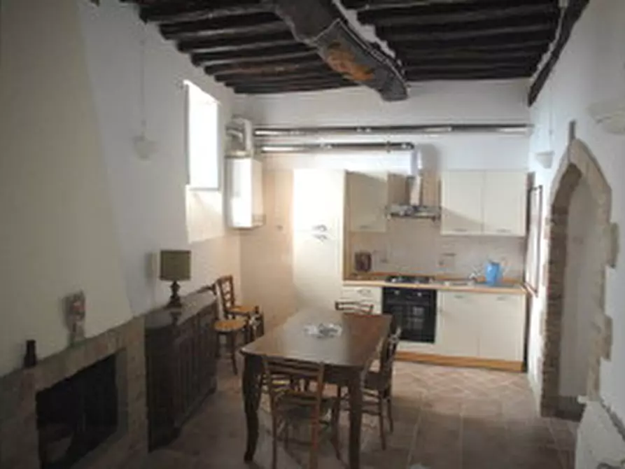 Immagine 2 di Casa indipendente in vendita  a Chianciano Terme