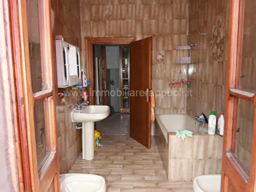 Immagine 4 di Appartamento in vendita  a Sinalunga