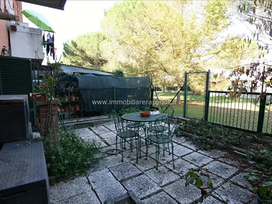 Immagine 9 di Villetta a schiera in vendita  a Sinalunga