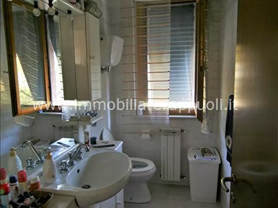 Immagine 13 di Villetta a schiera in vendita  a Sinalunga