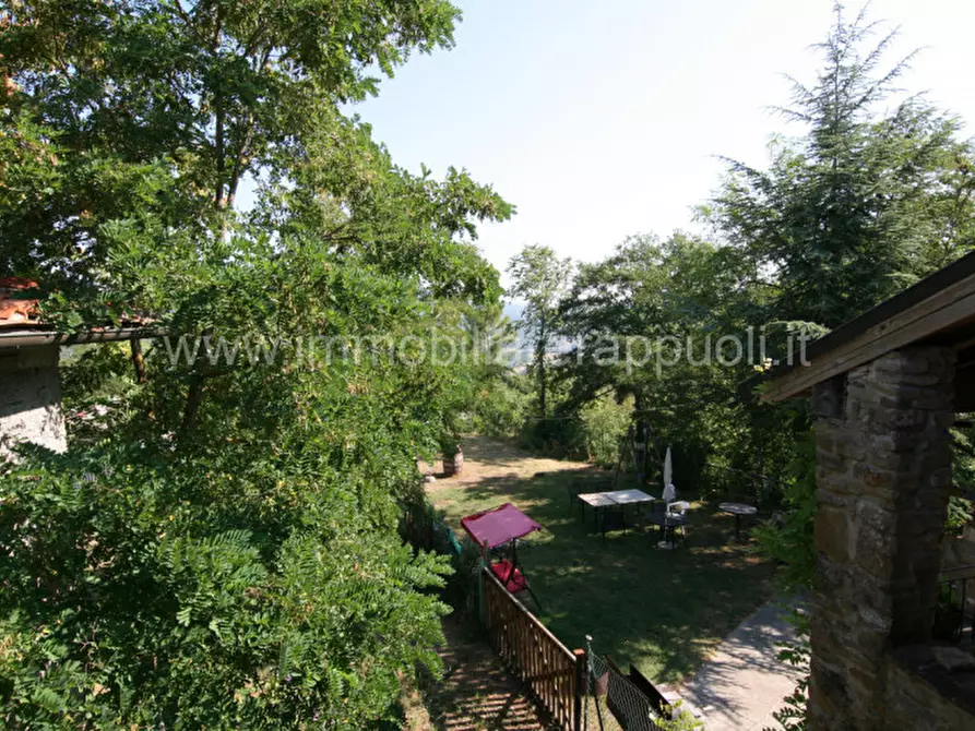 Immagine 42 di Rustico / casale in vendita  a Arezzo