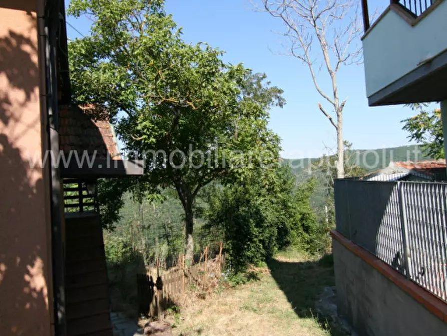 Immagine 49 di Rustico / casale in vendita  a Arezzo