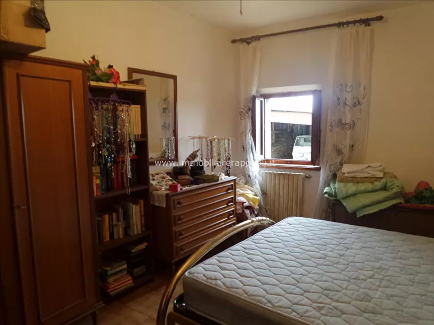 Immagine 6 di Casa indipendente in vendita  a Lucignano
