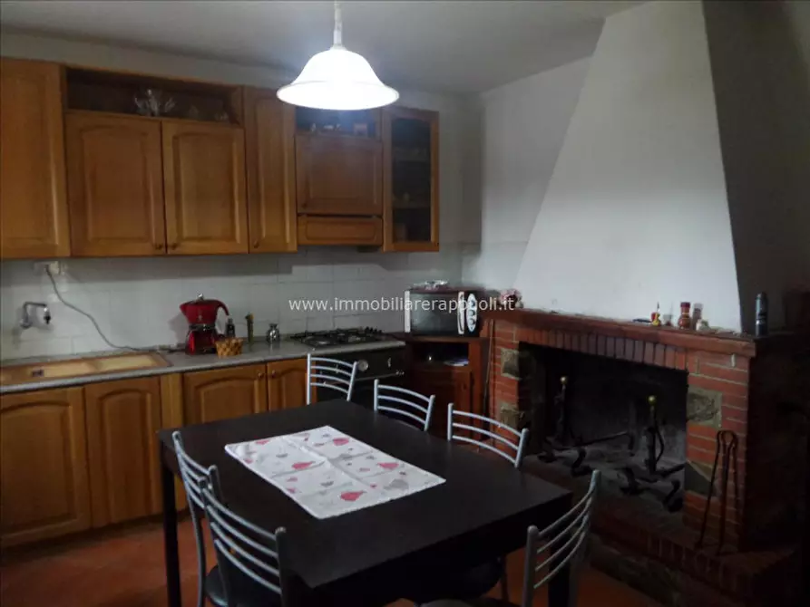 Immagine 12 di Casa indipendente in vendita  a Lucignano