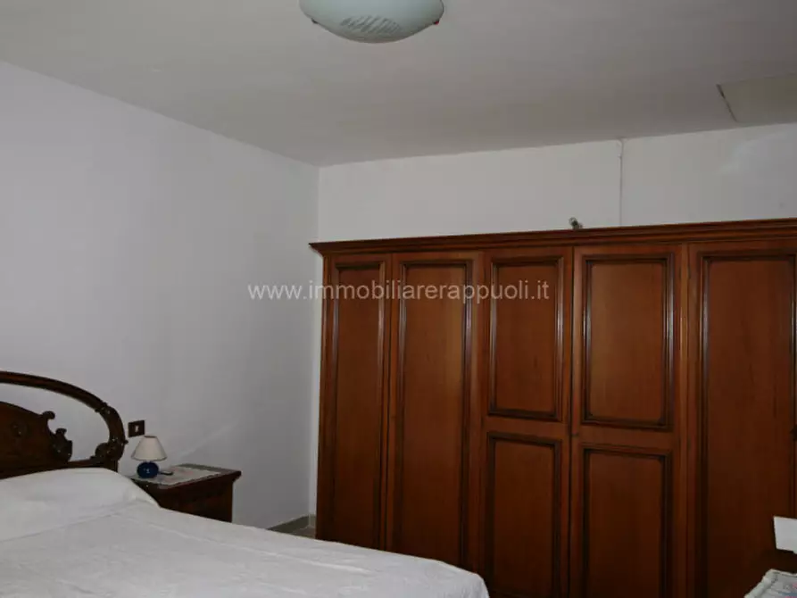 Immagine 9 di Appartamento in vendita  a Sinalunga
