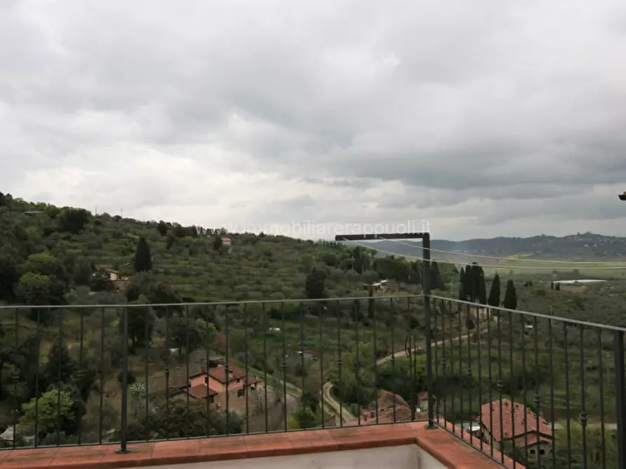 Immagine 11 di Appartamento in vendita  a Sinalunga