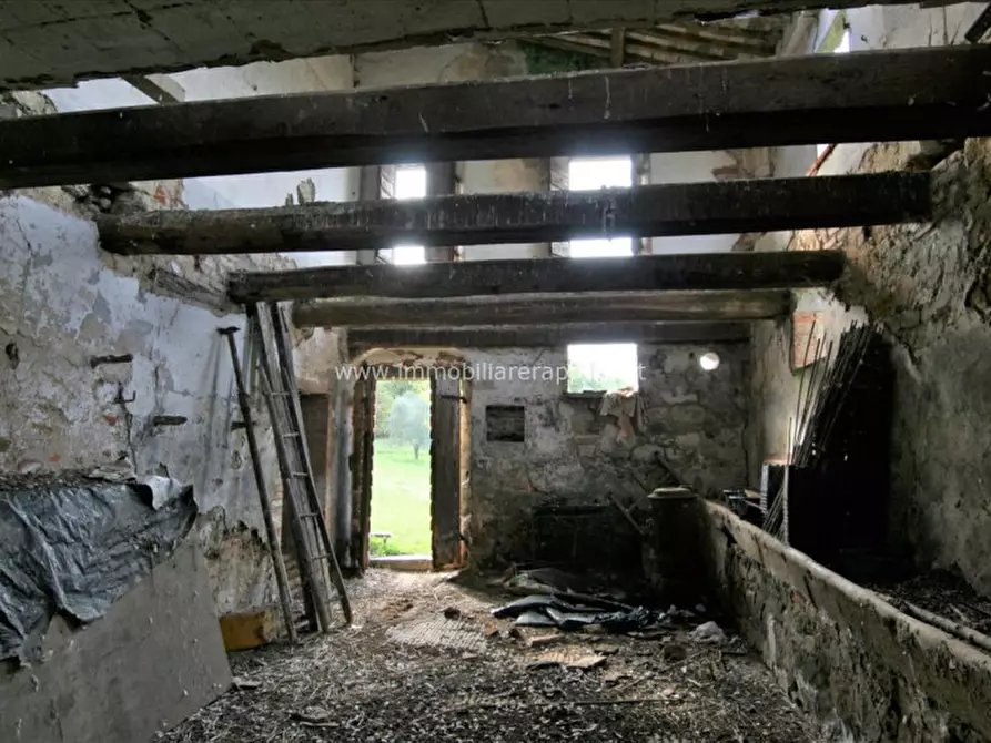 Immagine 11 di Rustico / casale in vendita  a Sinalunga