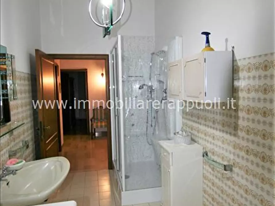 Immagine 2 di Casa indipendente in vendita  a Sinalunga