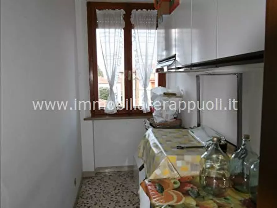 Immagine 9 di Casa indipendente in vendita  a Sinalunga