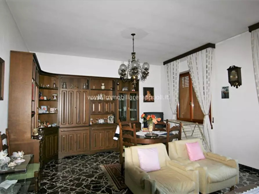 Immagine 13 di Casa indipendente in vendita  a Sinalunga