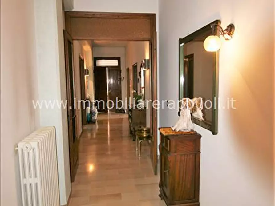 Immagine 15 di Casa indipendente in vendita  a Sinalunga