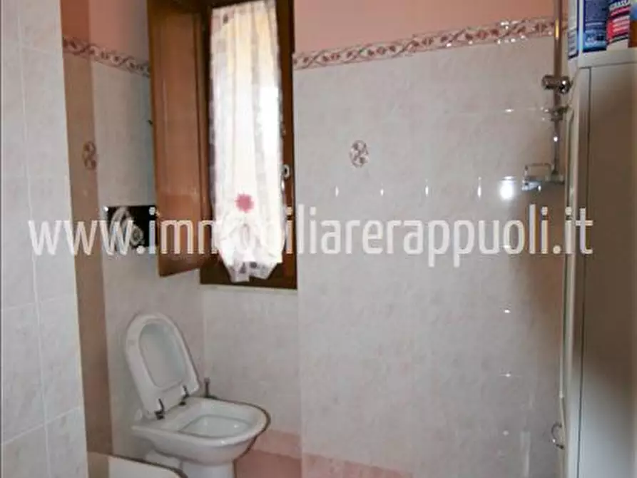 Immagine 2 di Villetta a schiera in vendita  a Montepulciano