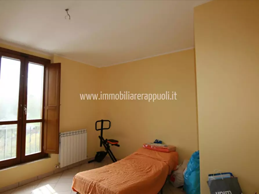 Immagine 3 di Villetta a schiera in vendita  a Montepulciano