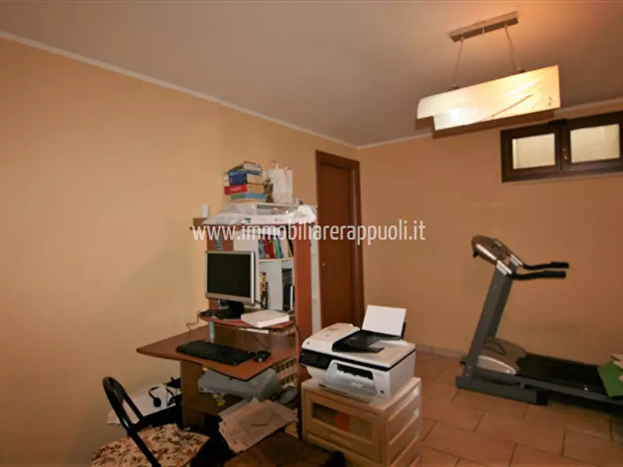 Immagine 4 di Villetta a schiera in vendita  a Montepulciano