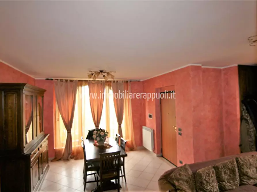 Immagine 9 di Villetta a schiera in vendita  a Montepulciano