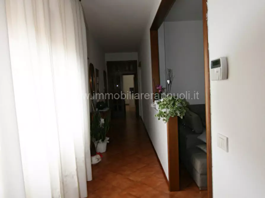 Immagine 3 di Villetta a schiera in vendita  a Sinalunga