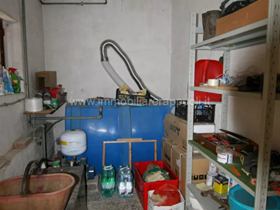 Immagine 14 di Villetta a schiera in vendita  a Sinalunga