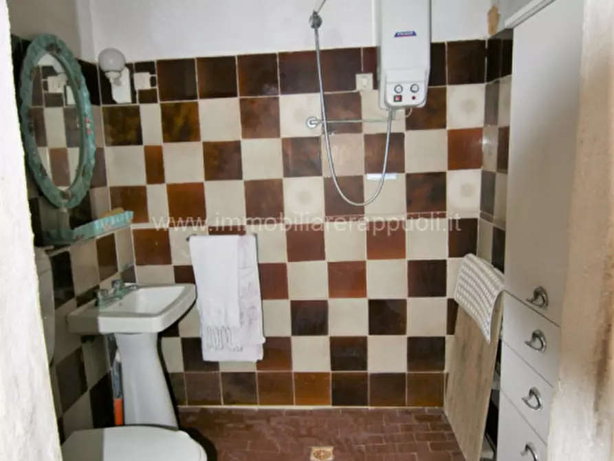 Immagine 16 di Villetta a schiera in vendita  a Sinalunga