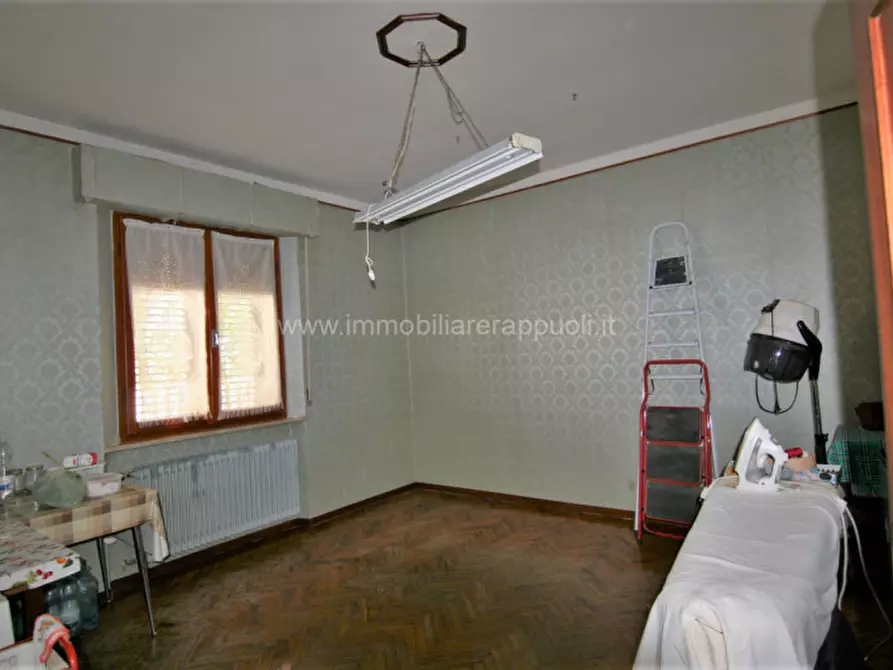 Immagine 24 di Villetta a schiera in vendita  a Sinalunga