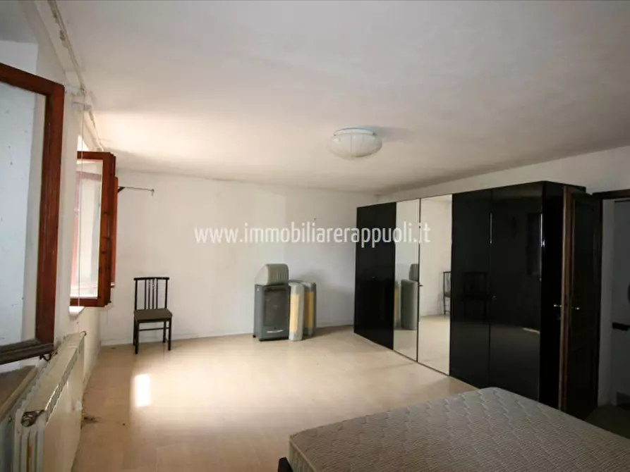 Immagine 18 di Casa indipendente in vendita  a Trequanda