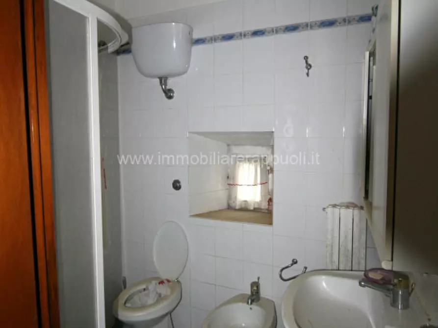 Immagine 8 di Casa indipendente in vendita  a Sinalunga