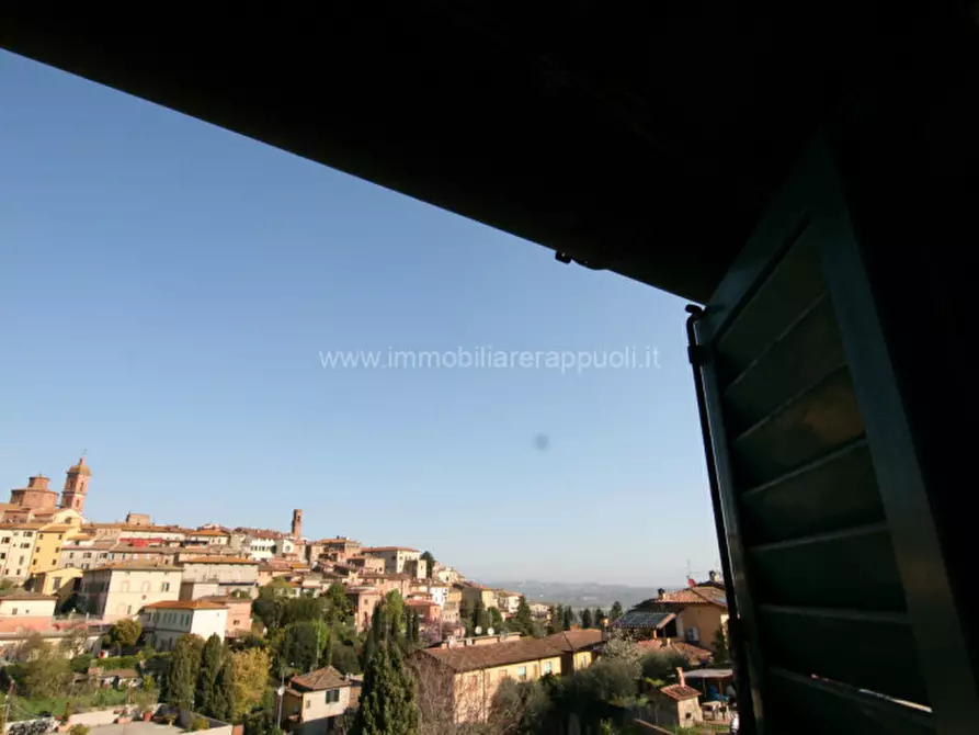 Immagine 10 di Casa indipendente in vendita  a Sinalunga