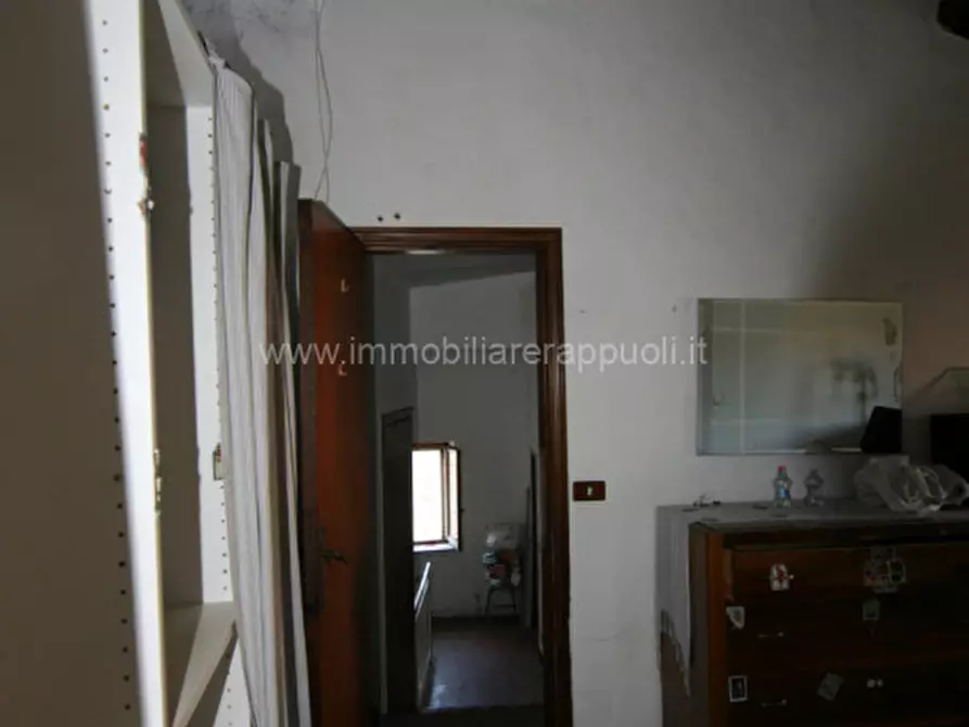Immagine 13 di Casa indipendente in vendita  a Sinalunga