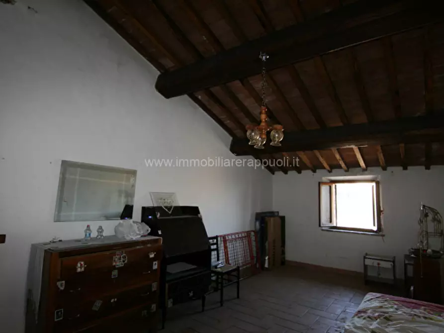 Immagine 14 di Casa indipendente in vendita  a Sinalunga