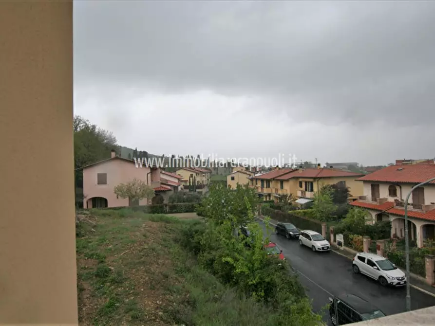 Immagine 5 di Villetta a schiera in vendita  a Sinalunga