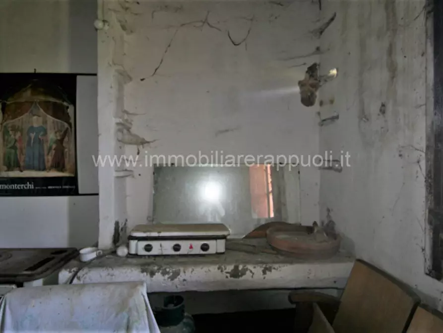 Immagine 39 di Rustico / casale in vendita  a Cortona