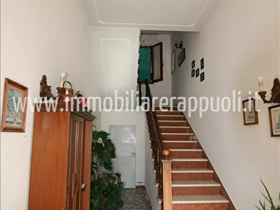 Immagine 14 di Casa indipendente in vendita  a Lucignano