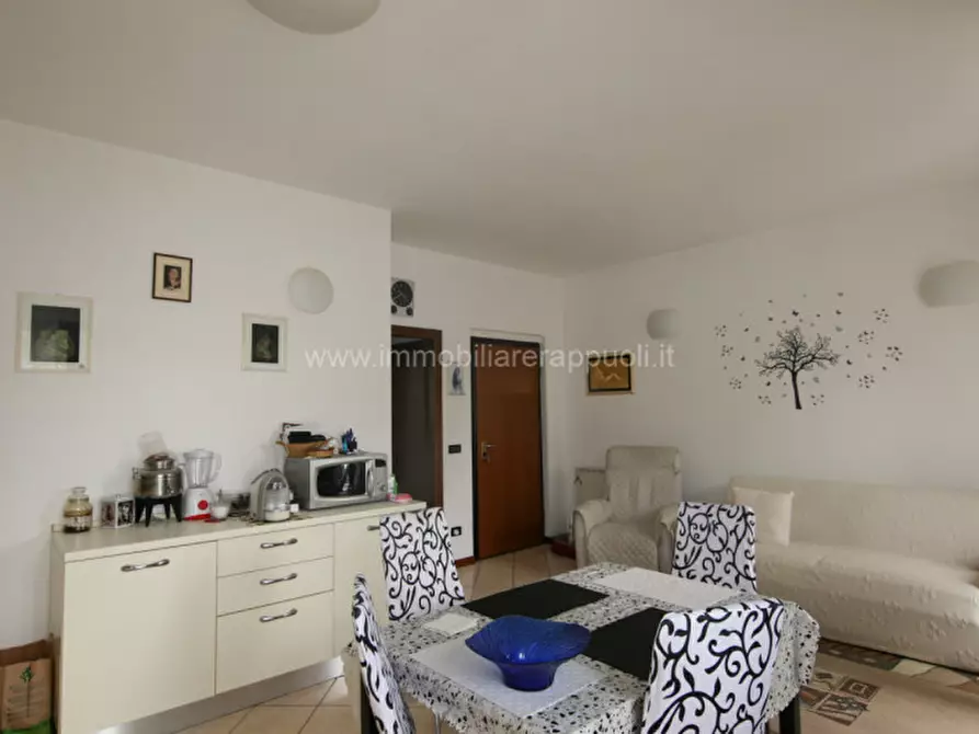 Immagine 3 di Appartamento in vendita  a Sinalunga