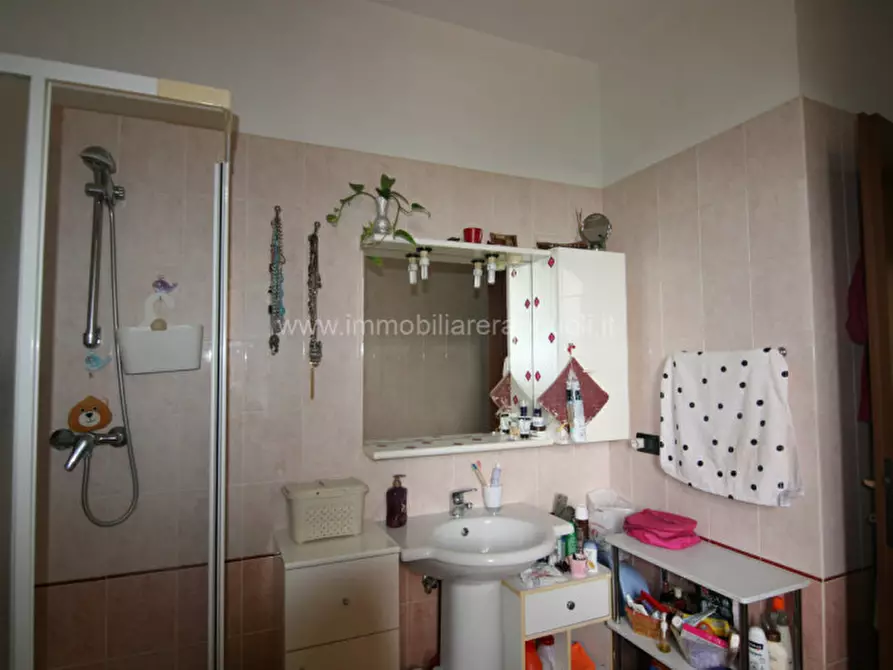 Immagine 8 di Appartamento in vendita  a Sinalunga