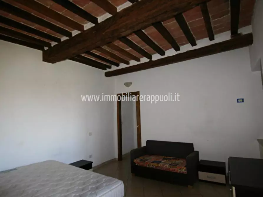 Immagine 9 di Casa indipendente in vendita  a Sinalunga