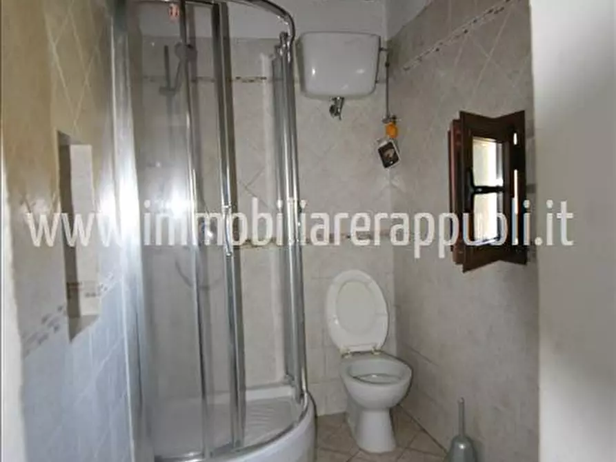 Immagine 13 di Casa indipendente in vendita  a Sinalunga