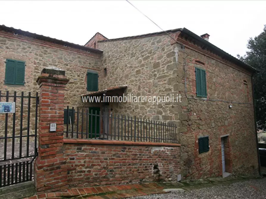 Immagine 2 di Rustico / casale in vendita  a Sinalunga