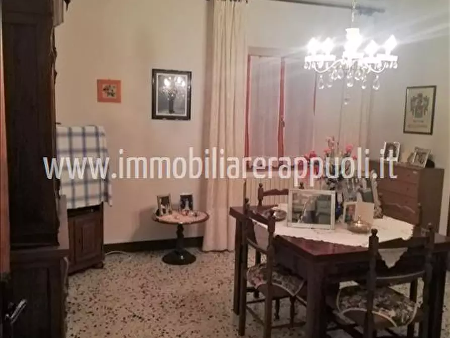 Immagine 21 di Rustico / casale in vendita  a Sinalunga