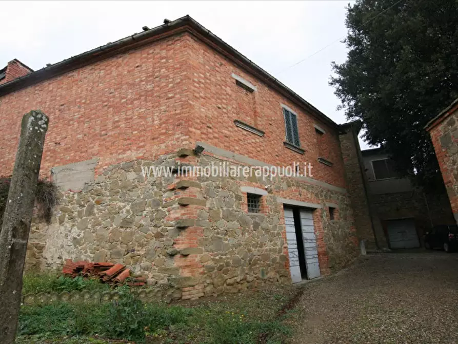 Immagine 23 di Rustico / casale in vendita  a Sinalunga