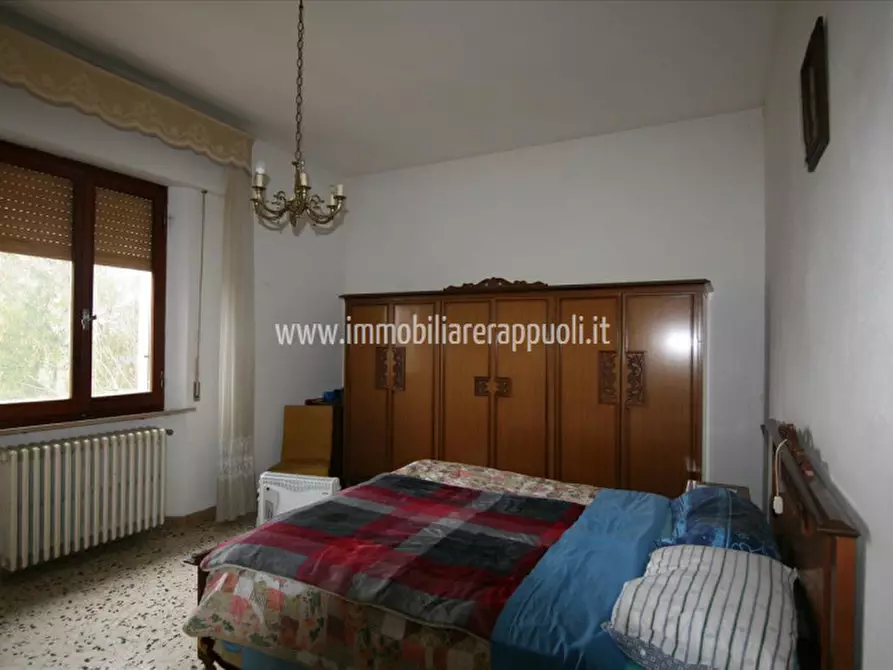 Immagine 14 di Casa indipendente in vendita  a Sinalunga