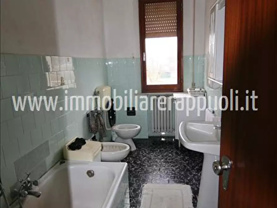 Immagine 16 di Casa indipendente in vendita  a Sinalunga