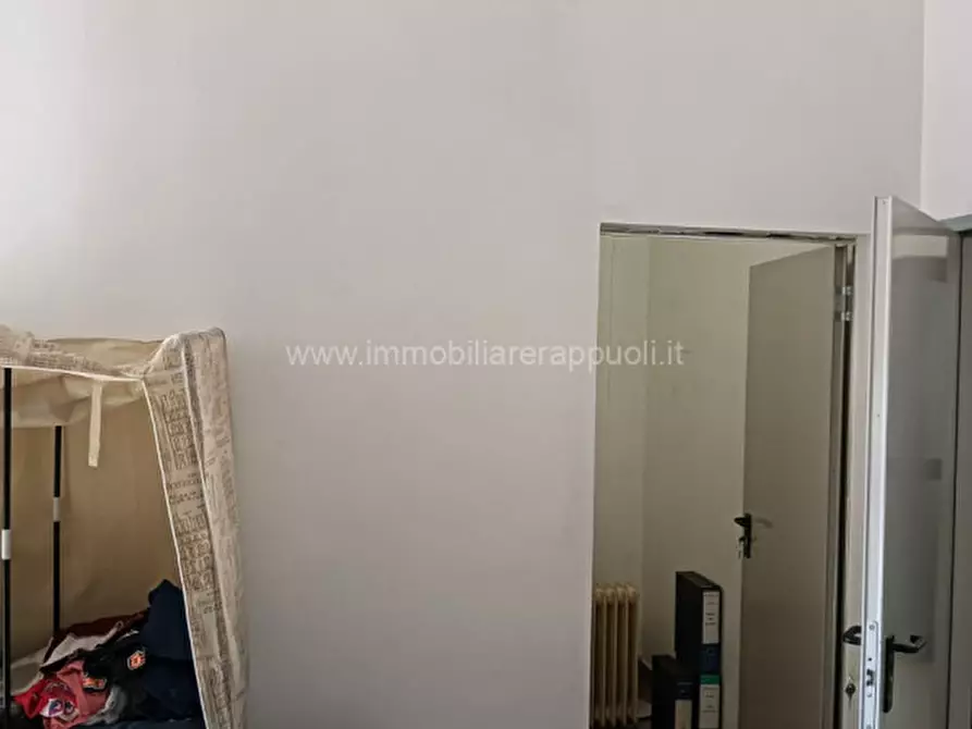 Immagine 5 di Capannone industriale in vendita  a Sinalunga