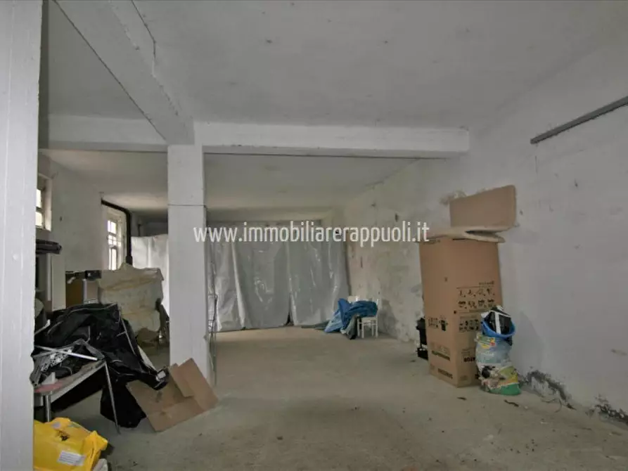 Immagine 15 di Casa indipendente in vendita  a Torrita Di Siena