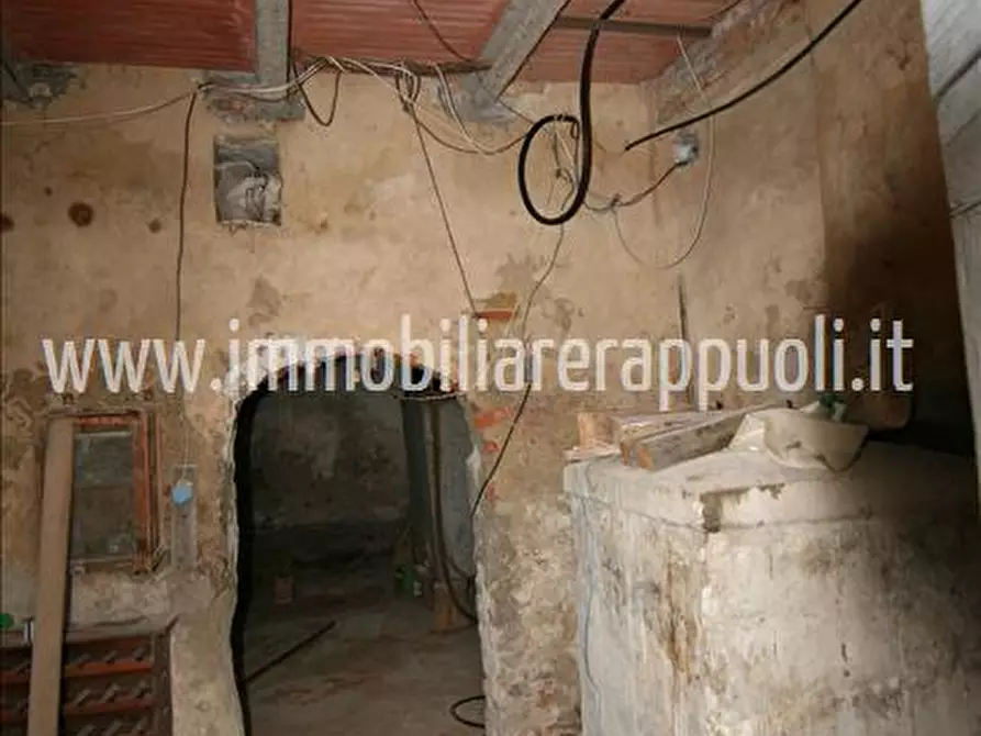 Immagine 19 di Casa indipendente in vendita  a Torrita Di Siena
