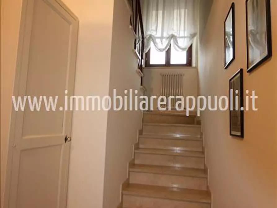 Immagine 30 di Casa indipendente in vendita  a Rapolano Terme