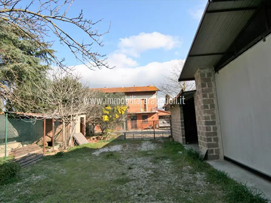 Immagine 13 di Rustico / casale in vendita  a Foiano Della Chiana